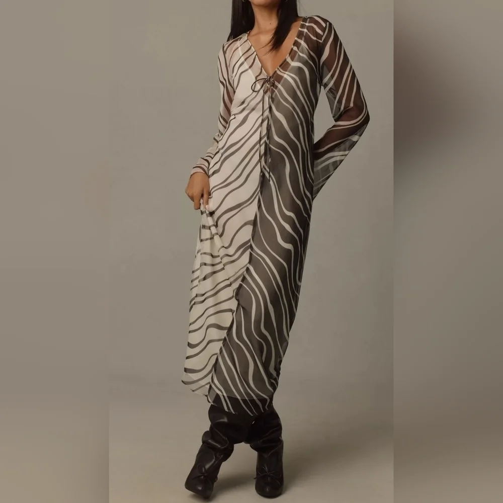 Significant Other Salma Long-Sleeve V-Neck Midi Dress, Black & White, Size 4
